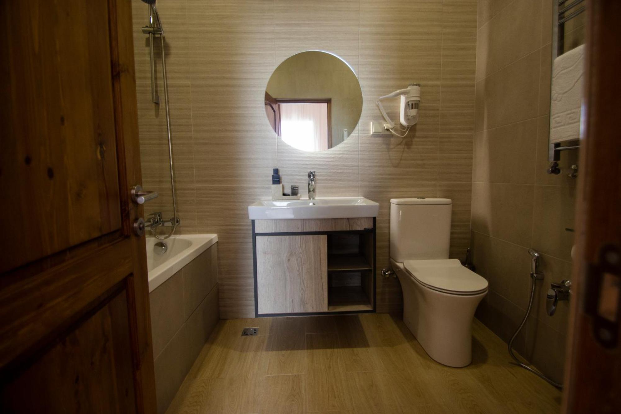 Kuma Hotel غيومري المظهر الخارجي الصورة